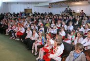  І дівчатам, і хлоп’ятам - всім цікаво знати,  хто такий Миколай, і що це за  свято…