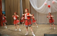 Оплески на честь наймолодших…