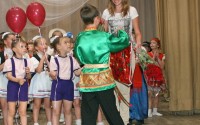 Оплески на честь наймолодших…